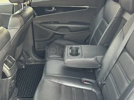 Kia Sorento 2019 года за 12 900 000 тг. в Алматы – фото 14