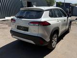 Toyota Corolla Cross 2026 года за 13 600 000 тг. в Алматы – фото 2