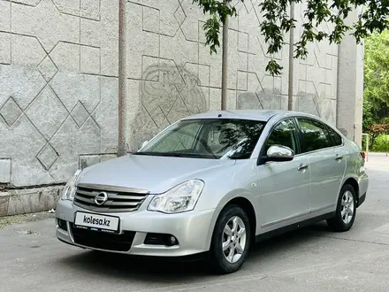 Nissan Almera 2015 года за 4 299 000 тг. в Петропавловск – фото 2