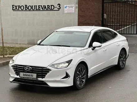 Hyundai Sonata 2023 года за 13 000 000 тг. в Астана