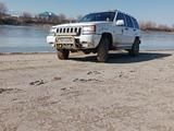 Jeep Grand Cherokee 1998 года за 2 700 000 тг. в Атырау – фото 3