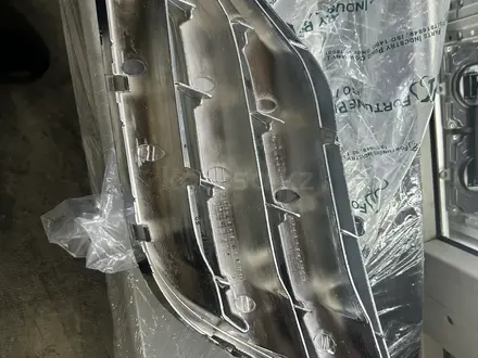 Решетка радиатор Toyota Camry 40 USAүшін20 000 тг. в Алматы – фото 5
