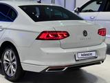 Volkswagen Passat Business 1.4 TSI 2022 года за 14 190 000 тг. в Костанай – фото 5
