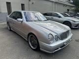 Mercedes-Benz E 55 AMG 2001 года за 10 000 000 тг. в Шымкент – фото 4