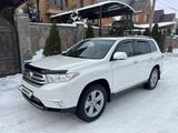 Toyota Highlander 2011 года за 16 200 000 тг. в Алматы