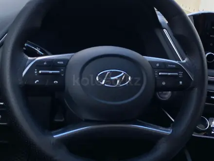 Hyundai Sonata 2021 года за 12 000 000 тг. в Актобе – фото 15