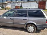 Volkswagen Passat 1993 годаfor1 800 000 тг. в Караганда