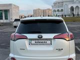 Toyota RAV4 2018 года за 12 500 000 тг. в Алматы – фото 4