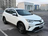 Toyota RAV4 2018 года за 12 500 000 тг. в Алматы – фото 3
