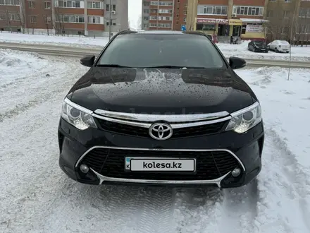 Toyota Camry 2015 года за 12 000 000 тг. в Актобе – фото 13