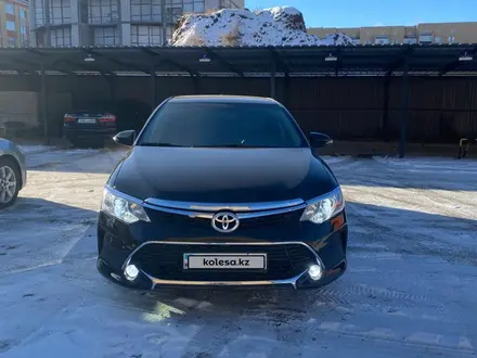 Toyota Camry 2015 года за 12 000 000 тг. в Актобе – фото 5