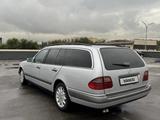 Mercedes-Benz E 230 1997 года за 2 600 000 тг. в Алматы – фото 4