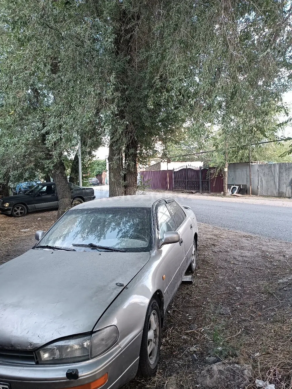 Toyota Camry, 1992