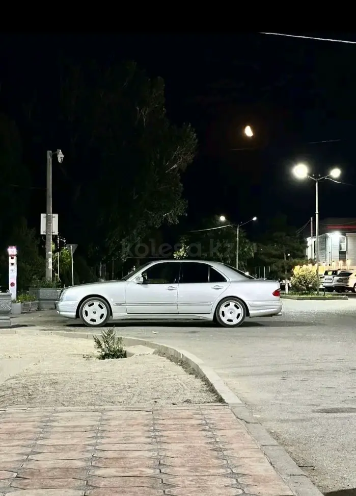 Mercedes-Benz E-Class, 1999