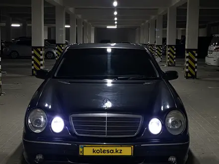 Mercedes-Benz E 320 2001 года за 4 300 000 тг. в Актау