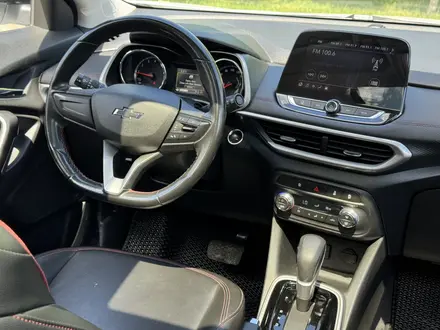 Chevrolet Tracker 2021 года за 7 800 000 тг. в Уральск – фото 12