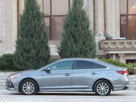 Hyundai Sonata 2019 года за 8 600 000 тг. в Шымкент – фото 3