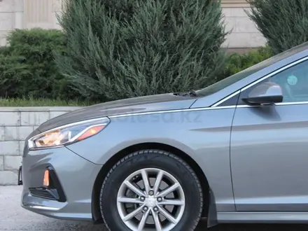 Hyundai Sonata 2019 года за 8 600 000 тг. в Шымкент – фото 5