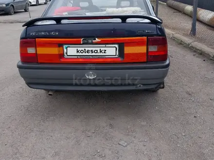 Opel Vectra 1991 года за 1 200 000 тг. в Караганда – фото 3