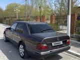Mercedes-Benz E 230 1992 года за 800 000 тг. в Кызылорда – фото 4