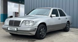 Mercedes-Benz E 250 1994 года за 2 500 000 тг. в Астана – фото 2