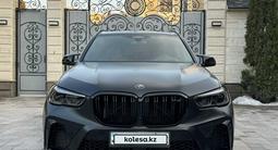 BMW X5 M 2020 года за 49 000 000 тг. в Алматы