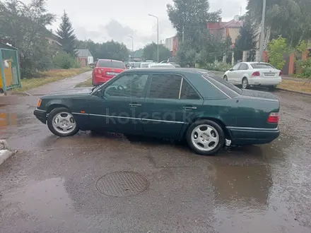 Mercedes-Benz E 280 1994 года за 2 650 000 тг. в Астана – фото 3