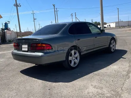 Toyota Avalon 1998 года за 3 500 000 тг. в Актау – фото 2