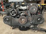Двигатель Subaru EJ22 2.2 за 450 000 тг. в Атырау – фото 2