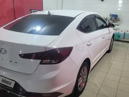 Hyundai Elantra 2019 года за 8 700 000 тг. в Атырау – фото 21