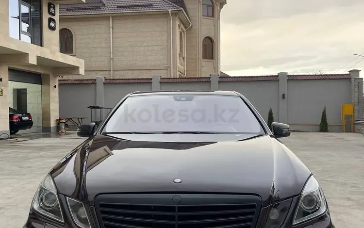 Mercedes-Benz E 300 2011 года за 7 000 000 тг. в Шымкент