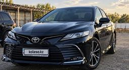 Toyota Camry 2023 года за 13 900 000 тг. в Уральск – фото 4