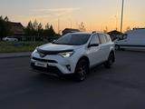 Toyota RAV4 2017 годаүшін10 000 000 тг. в Астана