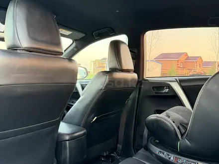 Toyota RAV4 2017 года за 10 000 000 тг. в Астана – фото 7