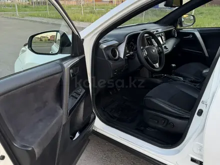 Toyota RAV4 2017 года за 10 000 000 тг. в Астана – фото 8