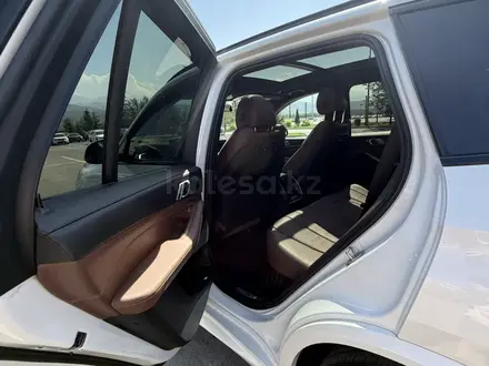 BMW X5 2020 года за 32 500 000 тг. в Алматы – фото 11