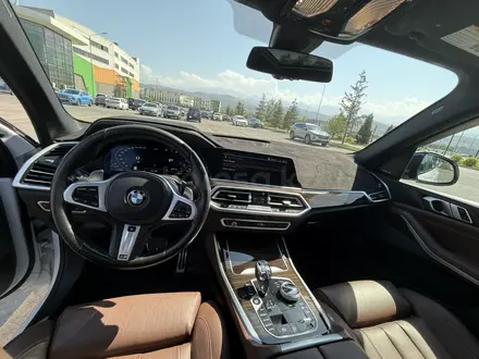 BMW X5 2020 года за 32 500 000 тг. в Алматы – фото 14