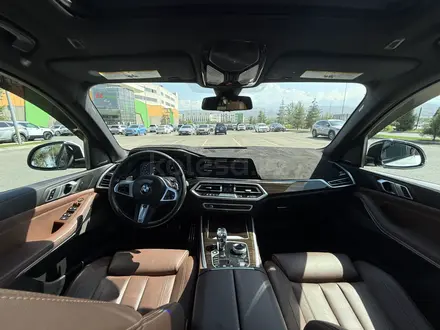 BMW X5 2020 года за 32 500 000 тг. в Алматы – фото 19