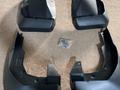Брызговики — Honda CR-V 2008 — комплектүшін8 000 тг. в Алматы