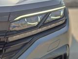 Volkswagen Touareg 2022 года за 32 200 000 тг. в Алматы – фото 3