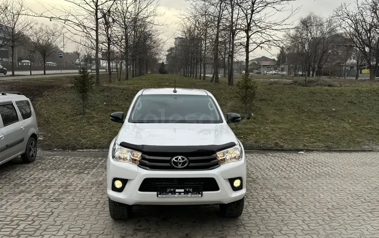Toyota Hilux 2018 года за 11 000 000 тг. в Алматы