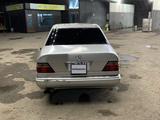 Mercedes-Benz E 280 1994 годаfor2 450 000 тг. в Талдыкорган – фото 3