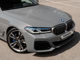 BMW 550 2021 года за 30 700 000 тг. в Алматы – фото 3