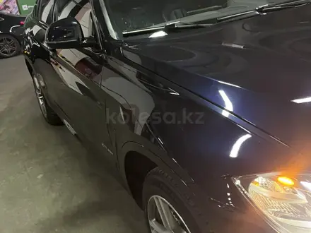 BMW X6 2018 года за 17 500 000 тг. в Алматы – фото 75
