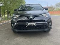 Toyota RAV4 2018 года за 9 000 000 тг. в Уральск