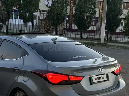 Hyundai Elantra 2015 года за 4 000 000 тг. в Актобе