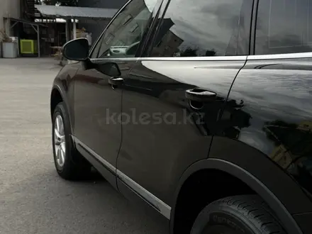 Volkswagen Touareg 2010 года за 10 500 000 тг. в Алматы – фото 8