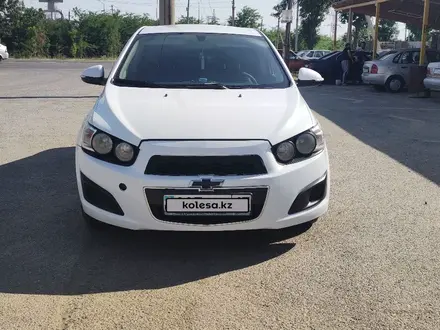 Chevrolet Aveo 2014 года за 3 400 000 тг. в Шымкент – фото 2