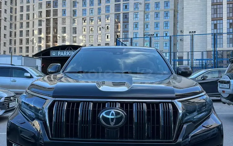 Toyota Land Cruiser Prado 2020 года за 25 000 000 тг. в Астана