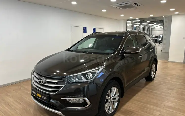 Hyundai Santa Fe 2016 года за 10 750 000 тг. в Астана